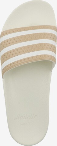 ADIDAS ORIGINALS - Zapatos abiertos 'Adilette' en beige