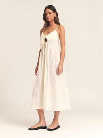 St MRLO Kleid 'MRLO' in Beige