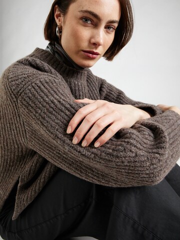 WEEKDAY Sweater 'Ivy' in Brown