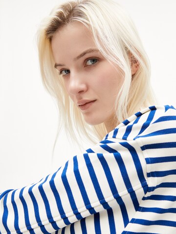 Pullover 'Maarlen' di ARMEDANGELS in blu: frontale