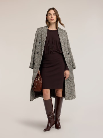 Robe MOTIVI en marron