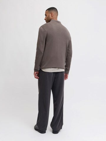 JACK & JONES Sveter 'JJEEMIL' - Hnedá