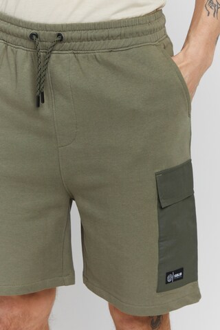 !Solid Regular Cargo Pants 'Barett' in Green