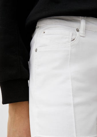 QS Regular Jeans in Weiß