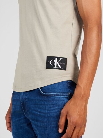 Calvin Klein Jeans Μπλουζάκι σε μπεζ