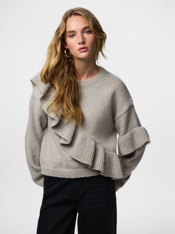 Pull-over 'PCNor' PIECES en gris : devant