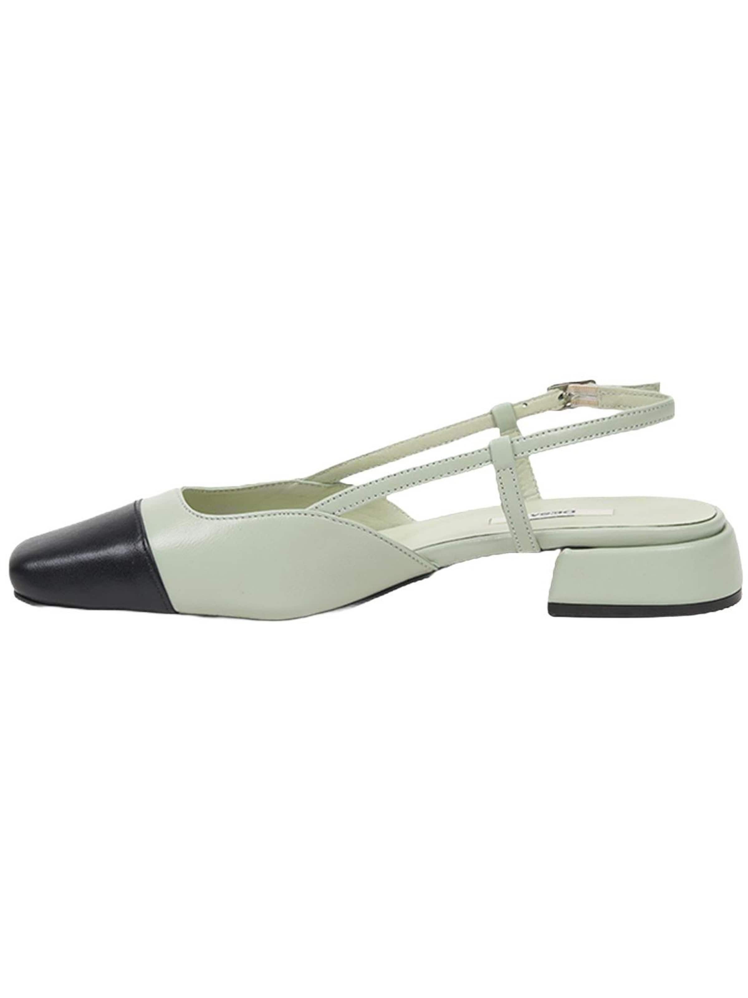 Desa Ballet Flats in Green: front