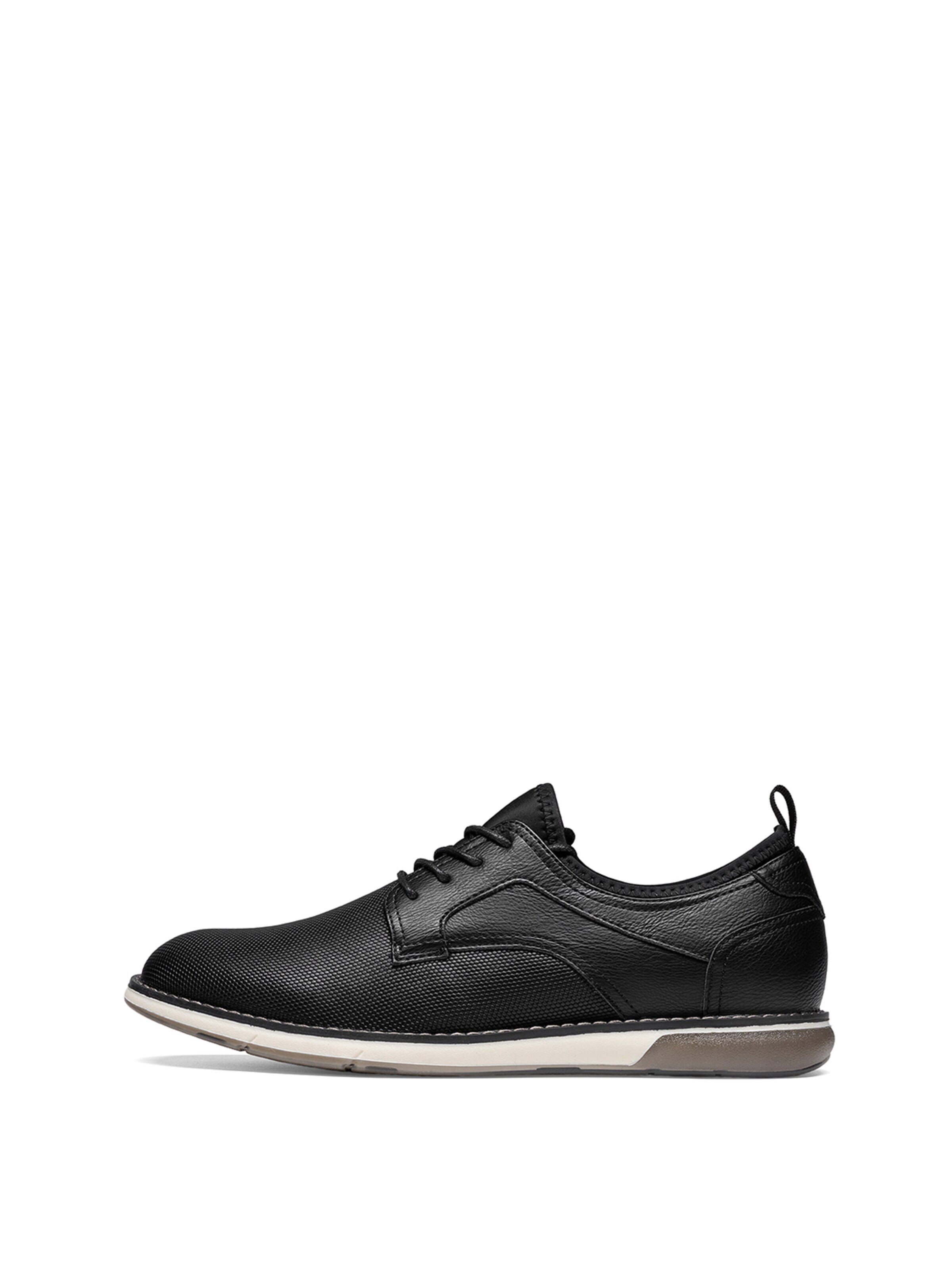 Scarpa stringata di Bruno Marc in nero