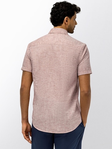 Coupe regular Chemise State of Art en rouge
