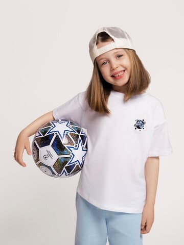 SATURNDAY Shirt 'Fußball' in Wit: voorkant