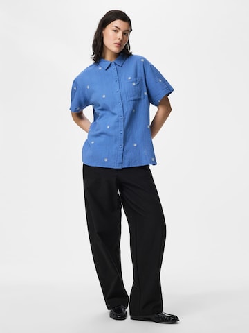 PIECES Blouse 'PCSastina' in Blauw
