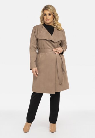 Karko Between-Seasons Coat 'Simona' in Beige: front