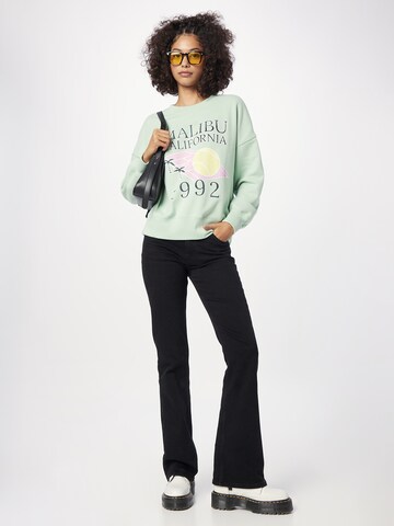 Abercrombie & Fitch Sweatshirt in Groen