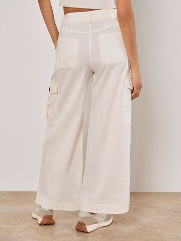 Wide leg Pantaloni di Apricot in beige