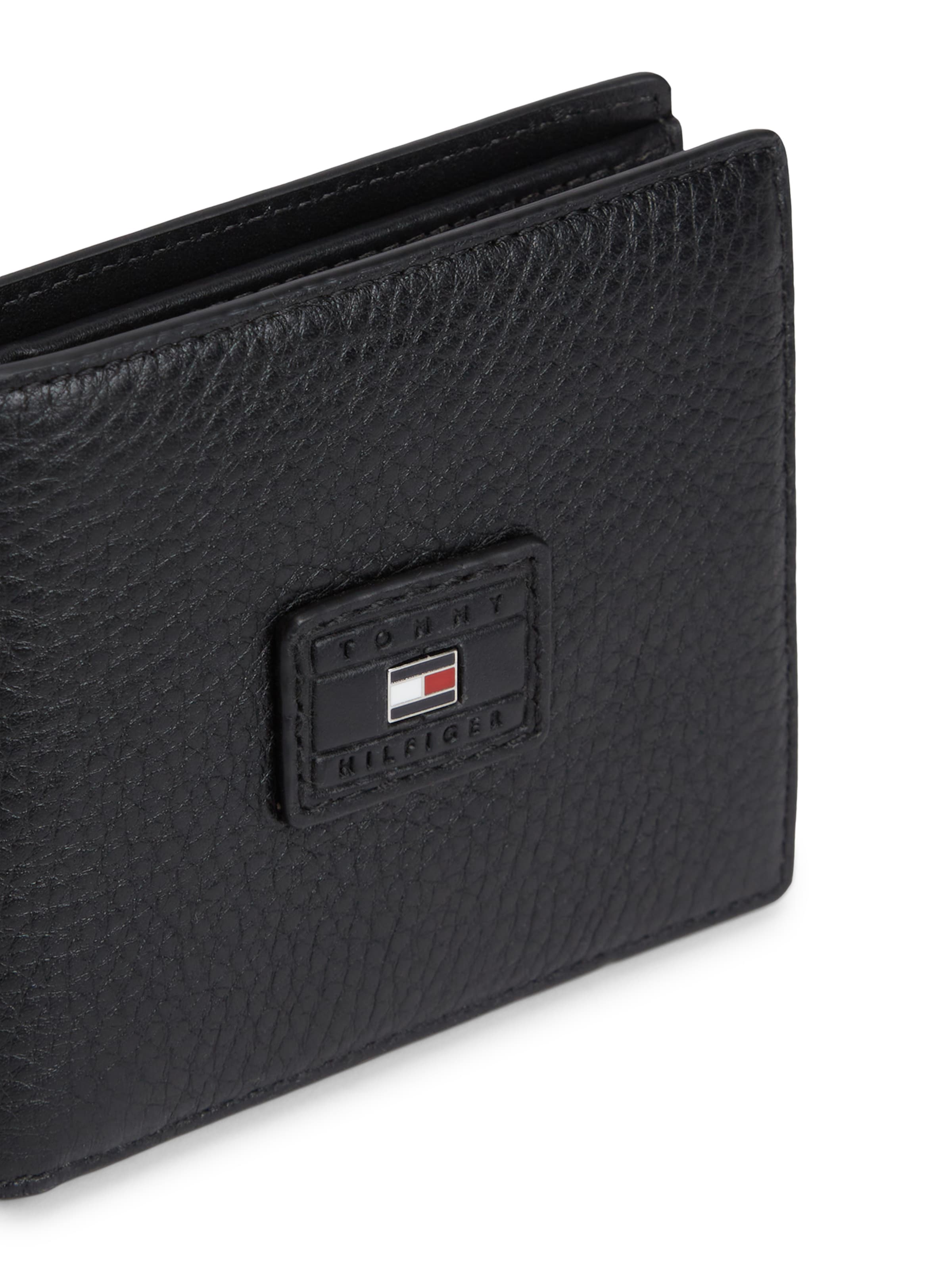 TOMMY HILFIGER Denarnica | črna barva