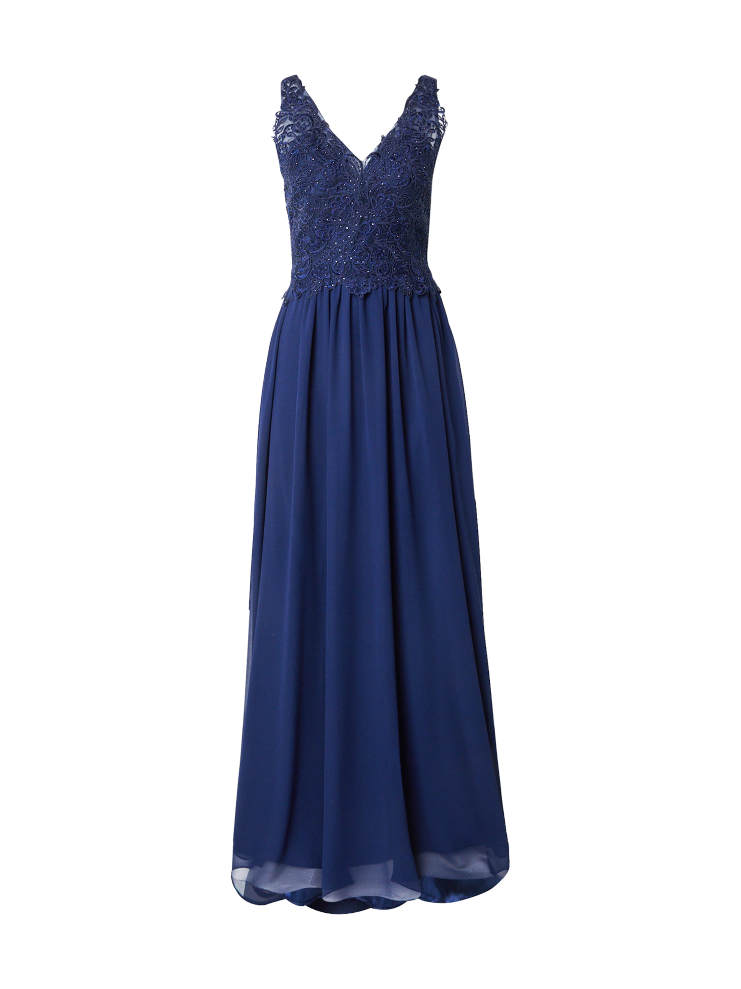 zils mascara Vakarkleita: no priekšpuses