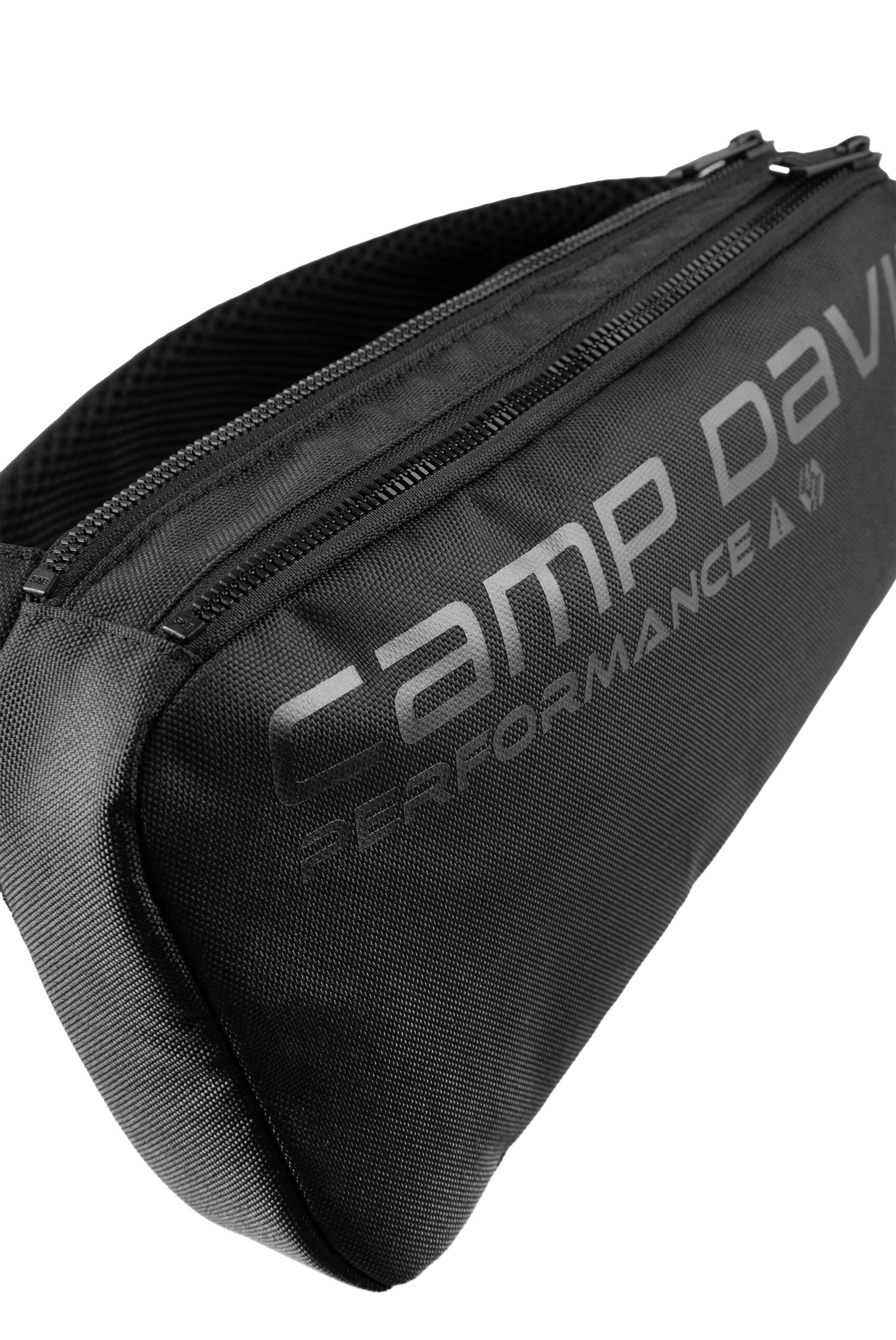 CAMP DAVID Sling Bag mit Folienprint in Schwarz
