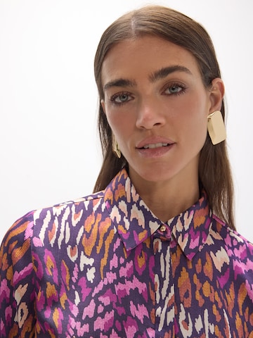Camicia da donna di Lola Casademunt in lilla: frontale