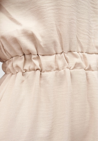 Robe Cloud5ive en beige