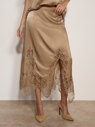 Apricot Rok ' Satin-Rock ' in Goud: voorkant