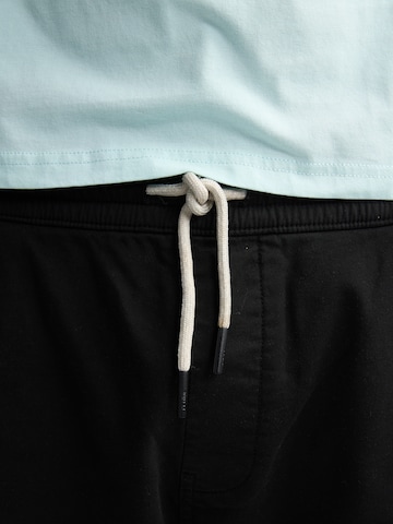 Petrol Industries - regular Pantalón cargo en negro