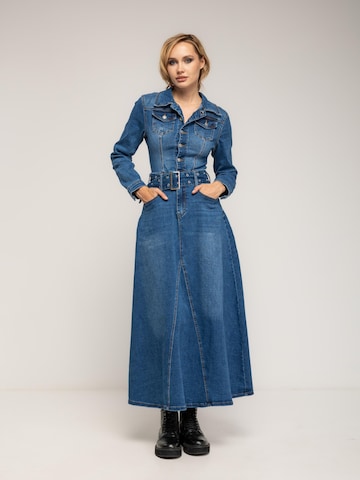Tantra Jurk 'Vestido denim midi corte tipo A, con bolsillos, y cinturón extraible con presillas' in Blauw