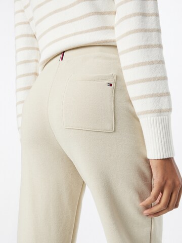 TOMMY HILFIGER Tapered Hose in Beige