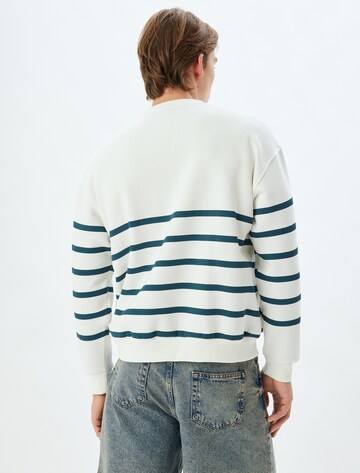 Koton Sweatshirt in White