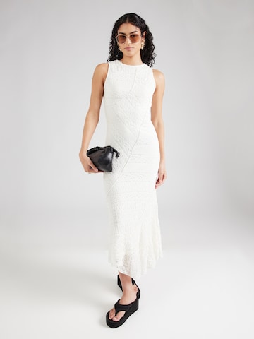 Gina Tricot - Vestido en blanco