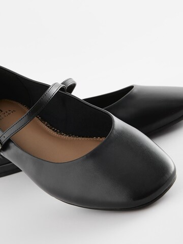 Next Балетки с ремешком 'Forever Comfort®' в Черный