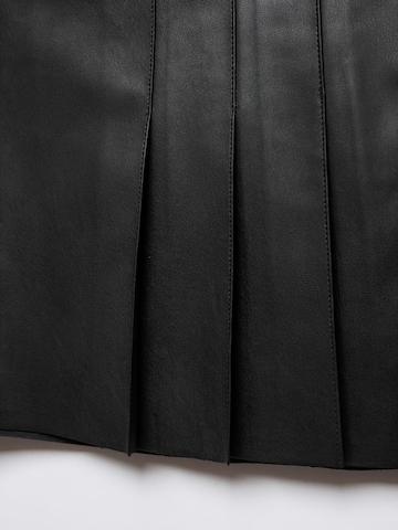 MANGO Skirt 'MERLOT' in Black