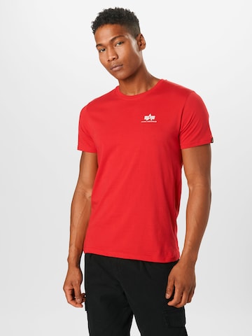 ALPHA INDUSTRIES T-shirt i röd: framsida