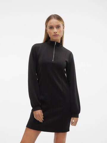 VERO MODA Ruha 'PANNA' - fekete: elől