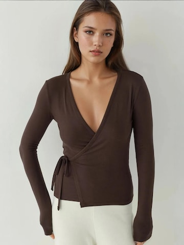 Chemisier Hiccup en marron : devant