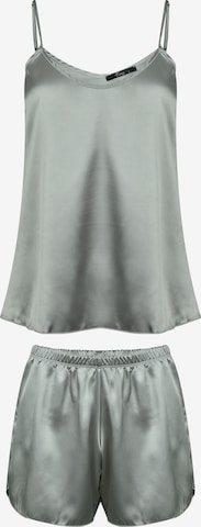 Evoni Pajama 'Set aus Satin' in Silver: front