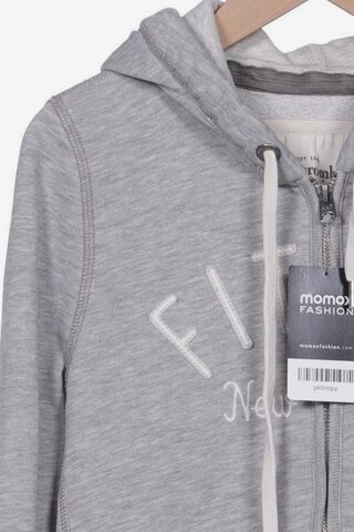 Abercrombie & Fitch Sweatshirt & Zip-Up Hoodie in M in Grey