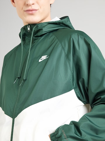 Veste mi-saison Nike Sportswear en vert