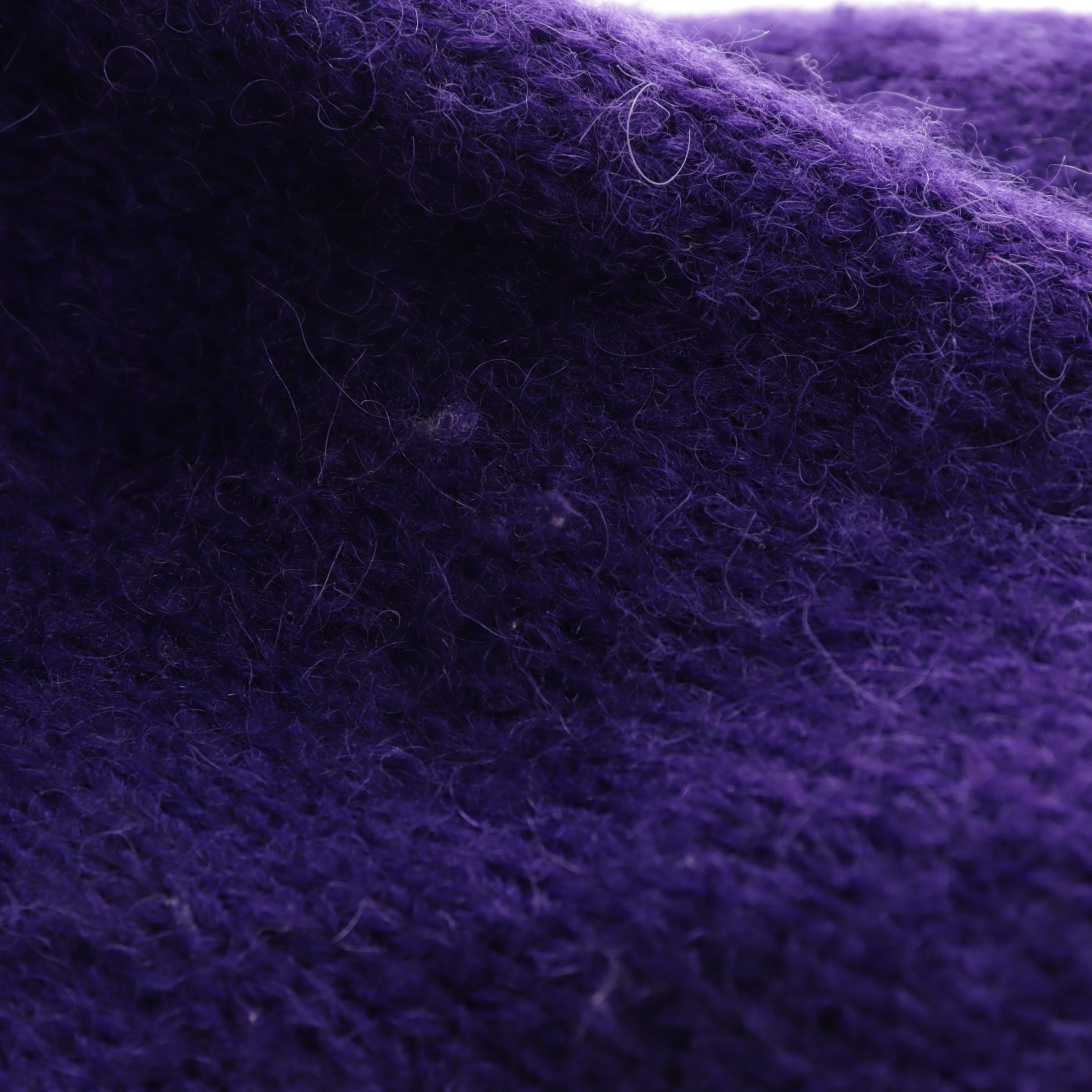 Ami Paris Sweater & Cardigan in M in Purple