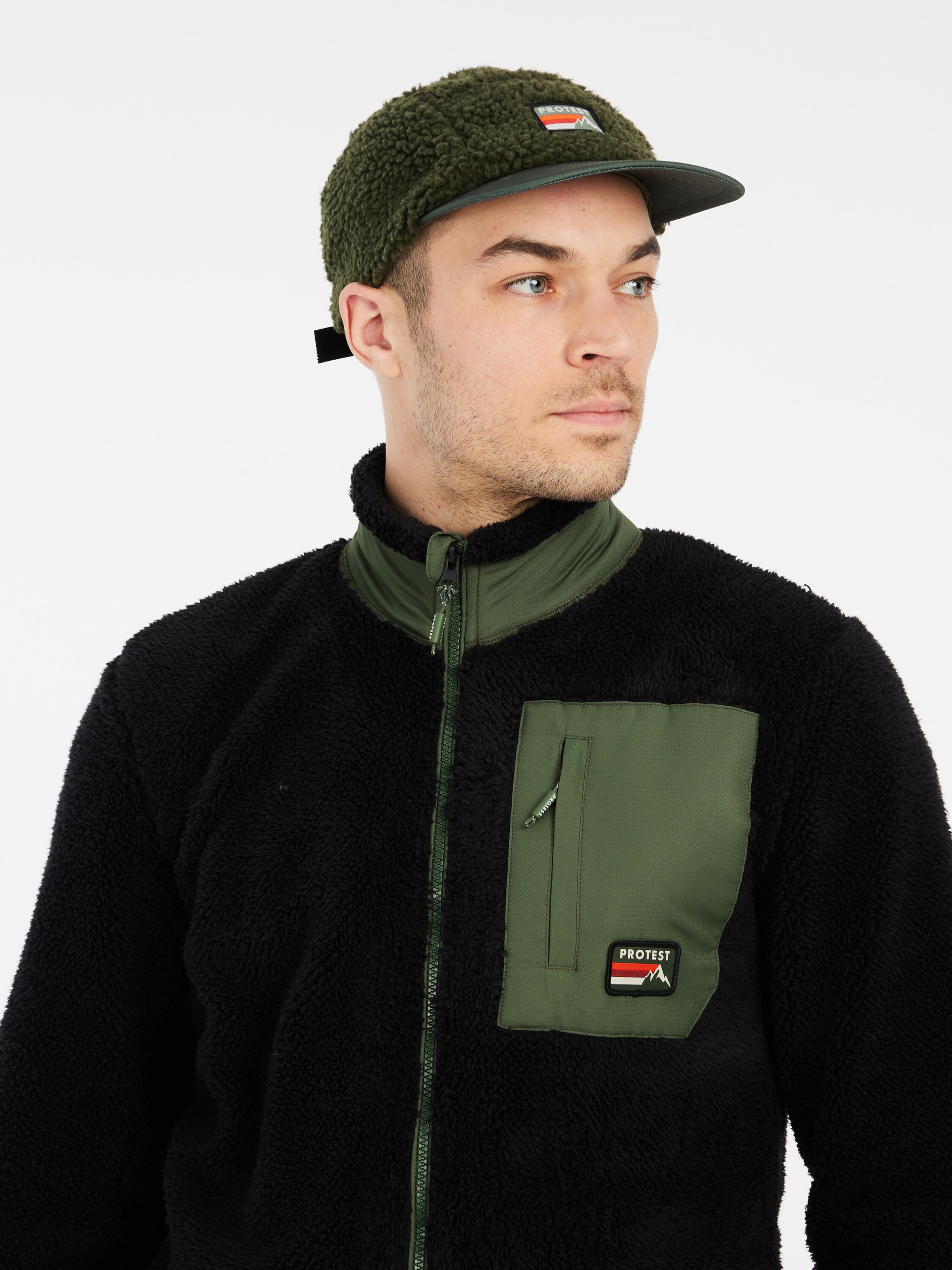 PROTEST Fleecejacke 'PRTLOAD'‌‌‌‌‌‌‌‌ in Schwarz