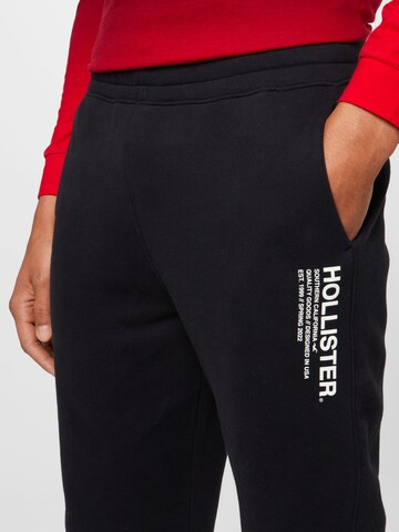 HOLLISTER - Tapered Pantalón en negro