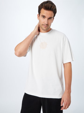 ABOUT YOU Limited Тениска 'Keno' в бяло: отпред