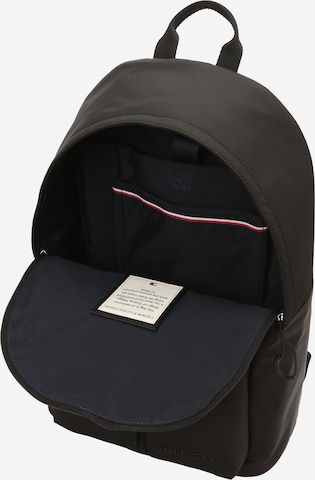 TOMMY HILFIGER Rucksack in Schwarz