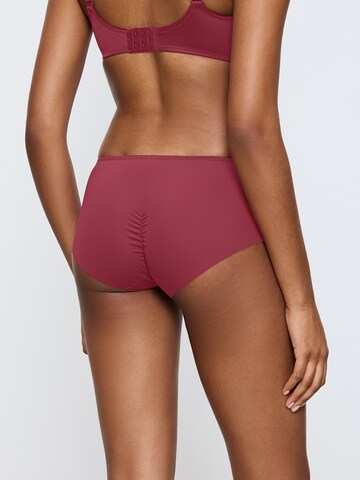 TRIUMPH Slip ' Red Label Essential Minimizer ' in Red