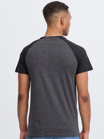 Maglietta 'Bastian' di !Solid in grigio