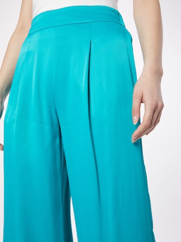 Stefanel - Pierna ancha Pantalón plisado en azul