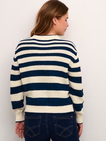 Pull-over 'Muka' Cream en bleu