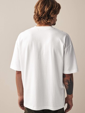 T-Shirt Next en blanc