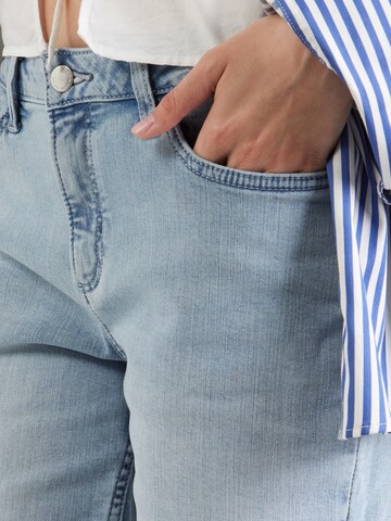 QS Regular Shorts 'Abby' in Blau