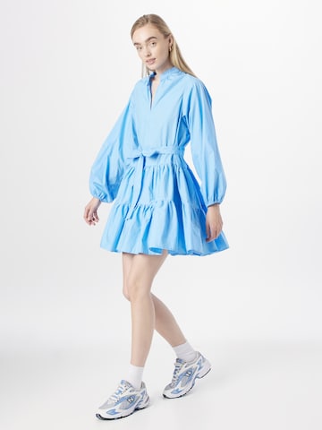 Robe 'Debbie' Neo Noir en bleu