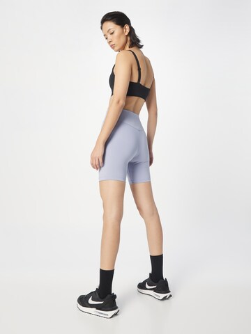 NIKE Skinny Spodnie sportowe w kolorze szary